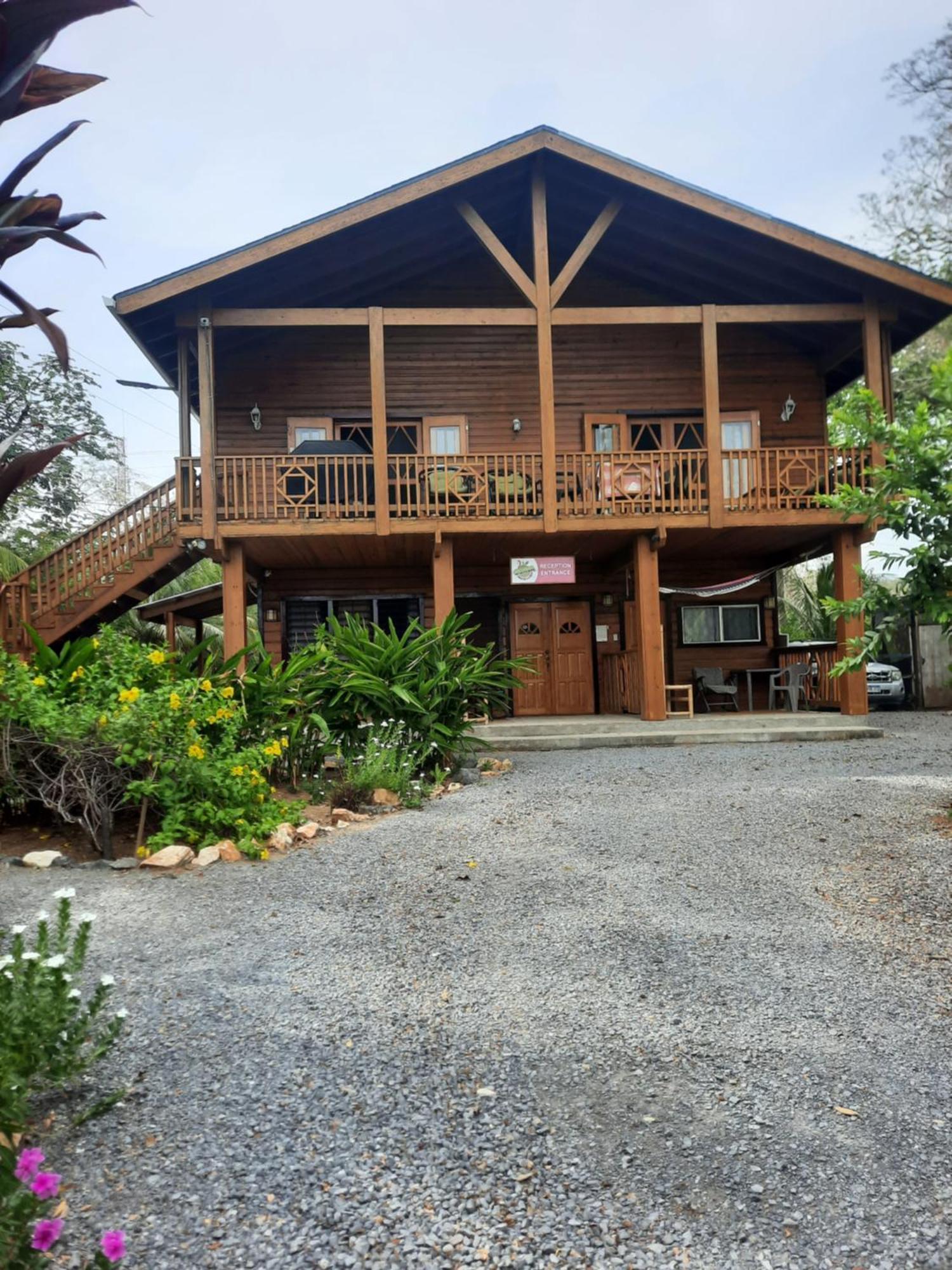 Guava Grove Resort & Villas Sandy Bay Екстер'єр фото