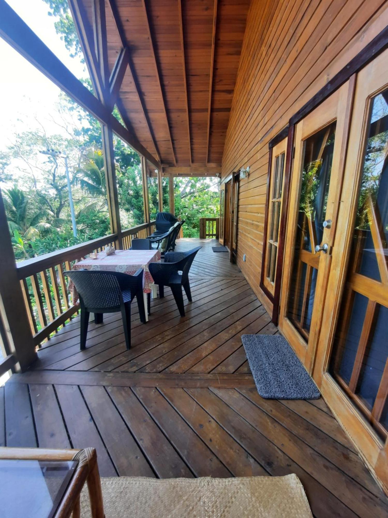 Guava Grove Resort & Villas Sandy Bay Екстер'єр фото
